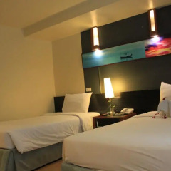 Sunshine Hotel And Residences 3* Улучшенный номер с различными типами кроватей фото 17