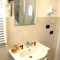 Hotel Luxor Florence 3* Улучшенный номер с различными типами кроватей фото 8