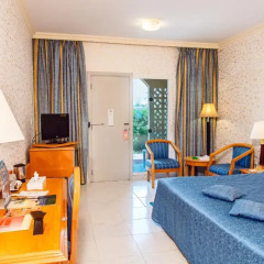Sharjah Carlton Hotel 4* Стандартный номер-шале с различными типами кроватей фото 6