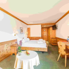 Отель Quadratscha Hotel Швейцария, Самедан - отзывы, цены и фото номеров - забронировать отель Quadratscha Hotel онлайн комната для гостей фото 3