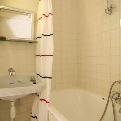 Апартаменты Authentic Jordaan Apartment ванная