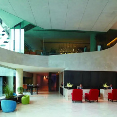 LIT Bangkok Hotel Бангкок бассейн