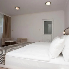 Hotel Adrović 4* Апартаменты фото 3