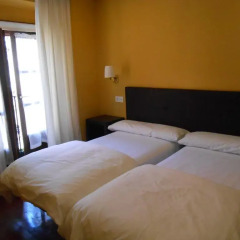 Отель Apartamentos San Roque комната для гостей