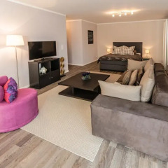 Отель RELOC Serviced Apartments Zurich-Oerlikon Швейцария, Цюрих - отзывы, цены и фото номеров - забронировать отель RELOC Serviced Apartments Zurich-Oerlikon онлайн комната для гостей фото 5