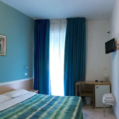 Hotel Savina сейф в номере