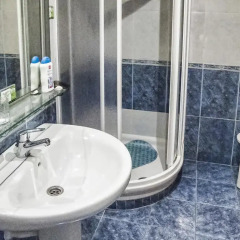 Отель Guest house A-Madrid Испания, Сантандер - отзывы, цены и фото номеров - забронировать отель Guest house A-Madrid онлайн ванная фото 2