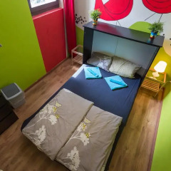 Island Hostel Adults only Будапешт комната для гостей фото 2
