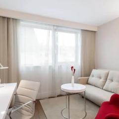 Отель NH Collection Frankfurt City 4* Люкс с различными типами кроватей фото 3