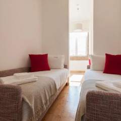Отель Feels Like Home Rossio Prime Suites 4* Стандартный номер с 2 отдельными кроватями фото 21