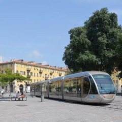 Отель Nice Booking Appartement Proche Garibaldi Port et Vieux Nice Ницца городской автобус