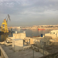 Отель Sally Port Senglea пляж