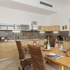 Отель Belvedere Beachfront Villa в номере