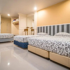 Отель Phuket Airport Suites & Lounge Bar - Club 96 Семейный люкс с двуспальной кроватью фото 8