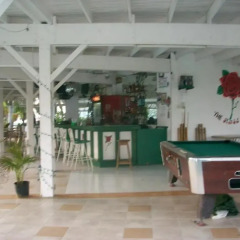 Отель Seacastles Vacation Penthouse гостиничный бар