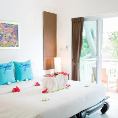 Отель Bay View Resort - Phi Phi Island 3* Улучшенная вилла с различными типами кроватей фото 14