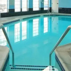 Отель Mainstay Suites Frederick бассейн