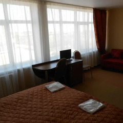 Hotel Oka 2* Стандартный семейный номер с двуспальной кроватью