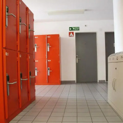 Geneva Hostel Кровать в мужском общем номере с двухъярусной кроватью фото 2