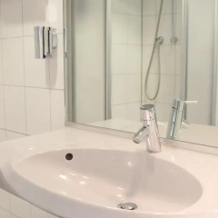 Отель Senats Hotel Köln Германия, Кёльн - 2 отзыва об отеле, цены и фото номеров - забронировать отель Senats Hotel Köln онлайн ванная