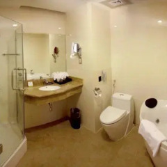 Muong Thanh Grand Ha Long Hotel 4* Полулюкс с различными типами кроватей фото 14