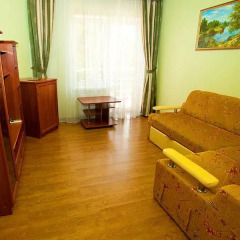 Гостевой Дом Юнона Семейный люкс с двуспальной кроватью фото 15