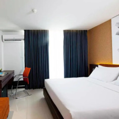 Отель Aspira Prime Patong 3* Улучшенный номер двуспальная кровать фото 4