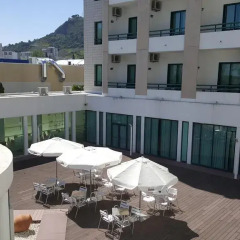 Отель Lezíria Parque Hotel Португалия, Вила-Франка-де-Ксира - отзывы, цены и фото номеров - забронировать отель Lezíria Parque Hotel онлайн балкон