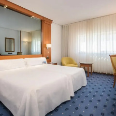 TRYP Coruña Hotel 4* Номер категории Эконом с различными типами кроватей фото 6