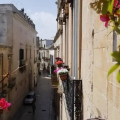Отель B&B Palazzo Rossi Лечче балкон