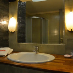 Scorpios Hotel ванная