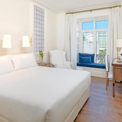 Отель H10 Duque de Loulé 4* Люкс с различными типами кроватей фото 3