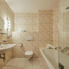Отель Alpenhotel Laurin 3* Номер Делюкс фото 7