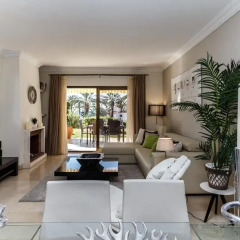 Отель Coral Beach Aparthotel 4* Улучшенные апартаменты с 2 отдельными кроватями фото 12