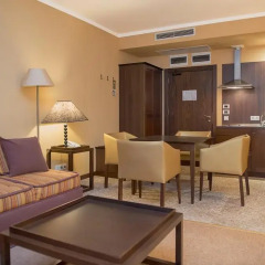 Отель Menada Apartments in Royal Beach Resort Болгария, Солнечный берег - отзывы, цены и фото номеров - забронировать отель Menada Apartments in Royal Beach Resort онлайн комната для гостей фото 4