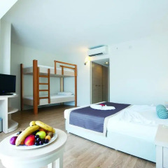 Hotel Thalia Unique 4* Стандартный семейный номер с двуспальной кроватью