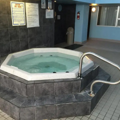 Отель Comfort Inn & Suites Downtown Edmonton бассейн фото 3