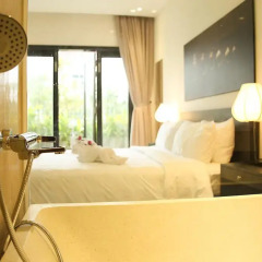 Отель Thanh Binh Riverside Hoi An 4* Номер Делюкс с различными типами кроватей фото 7