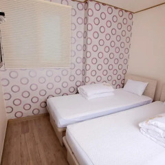 Отель Tomo Residence комната для гостей