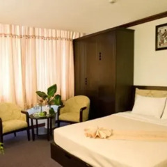 Dong Kinh A Hotel 3* Улучшенный номер с различными типами кроватей фото 15