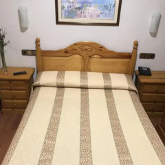 Pelayo Hotel Стандартный номер с двуспальной кроватью
