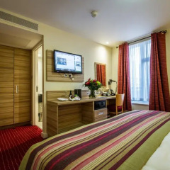 Отель Holiday Inn London - Kensington 4* Улучшенный номер с различными типами кроватей фото 9