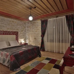 Elevres Stone House Hotel 4* Люкс повышенной комфортности с различными типами кроватей фото 14