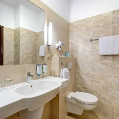 Metropol Hotel 3* Стандартный семейный номер с разными типами кроватей фото 5