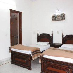 Отель Lakeway Apartments and Rooms Непал, Покхара - отзывы, цены и фото номеров - забронировать отель Lakeway Apartments and Rooms онлайн комната для гостей фото 2
