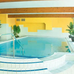 Morada Hotel Isetal бассейн