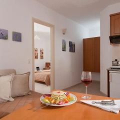 Отель Asterias Village Resort Апартаменты с различными типами кроватей фото 12