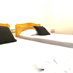 Отель La Palmera Hostal Барселона комната для гостей