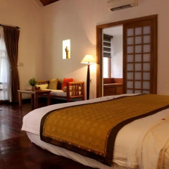 Отель Pilgrimage Village Hue 4* Улучшенный номер с различными типами кроватей фото 3
