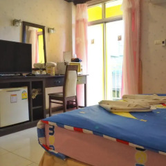 Отель B & L Guesthouse удобства в номере